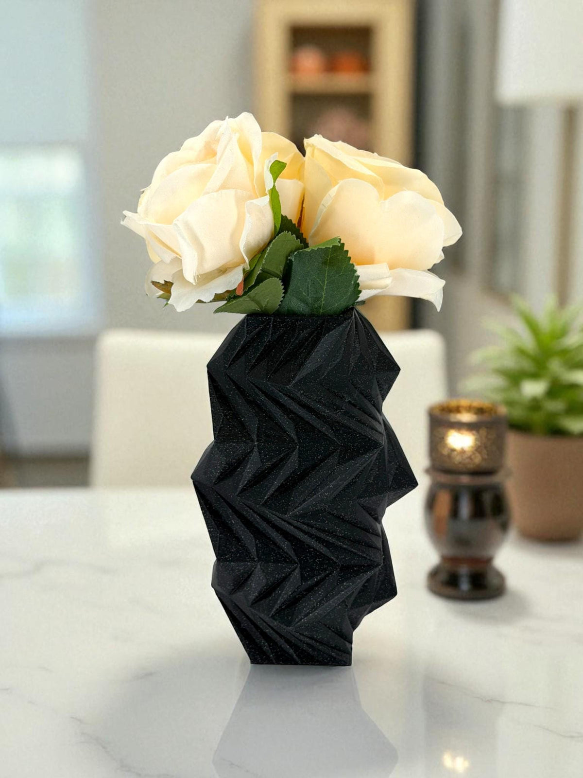 Angular Zigzag Vase – Geometric Flower Holder for Modern Decor