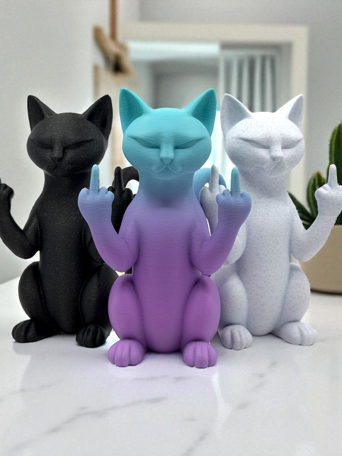 Middle Finger Cat Statue – Funny Rude Desk Decor