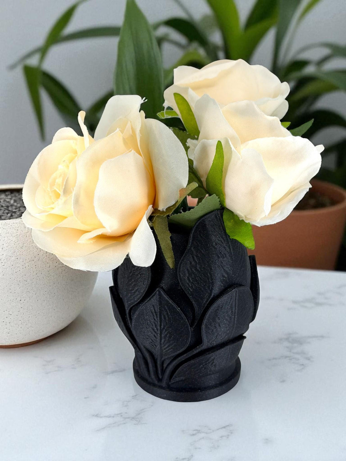 Lotus Bloom Vase – Gothic Flower Holder for Dark Romantic Decor