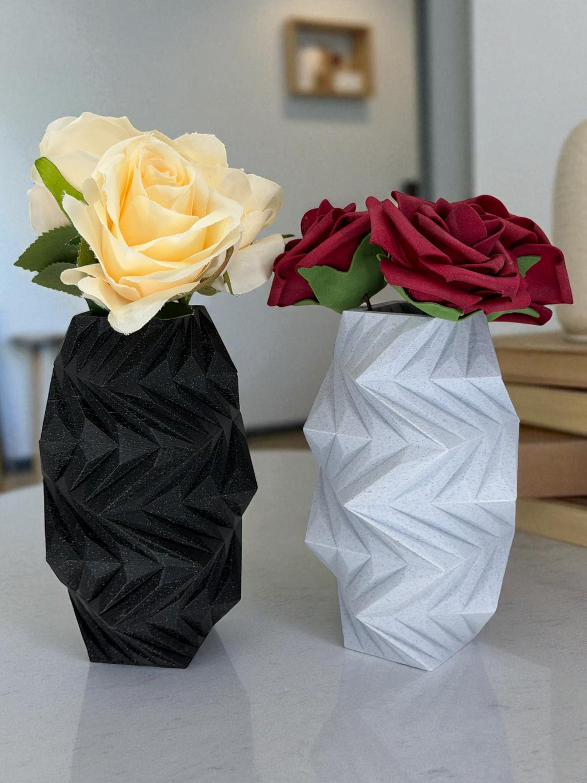 Angular Zigzag Vase – Geometric Flower Holder for Modern Decor